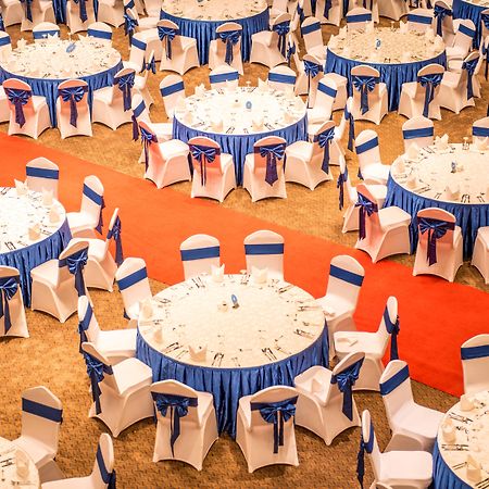 יאנגון Rose Garden Hotel מראה חיצוני תמונה