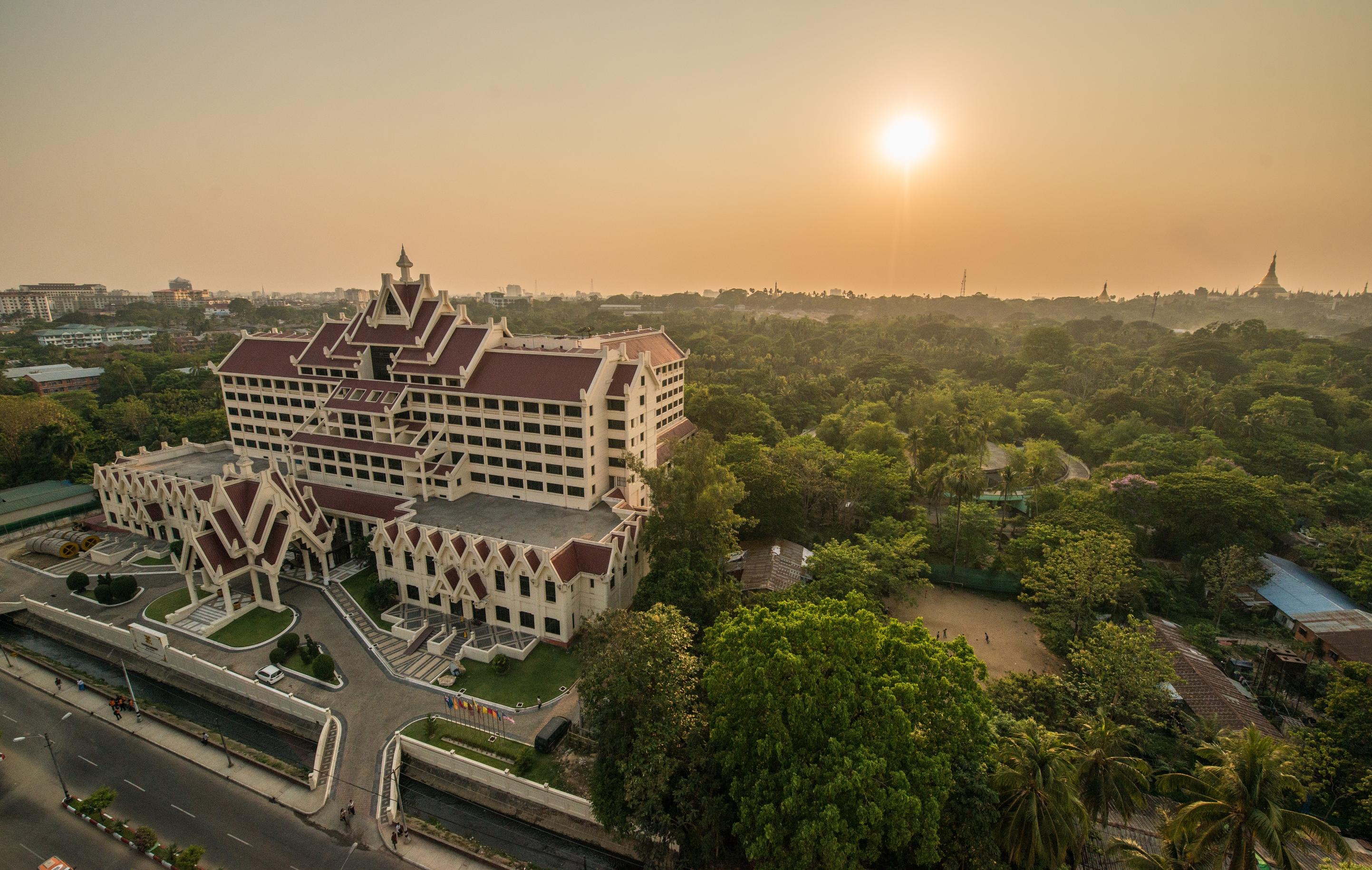 יאנגון Rose Garden Hotel מראה חיצוני תמונה